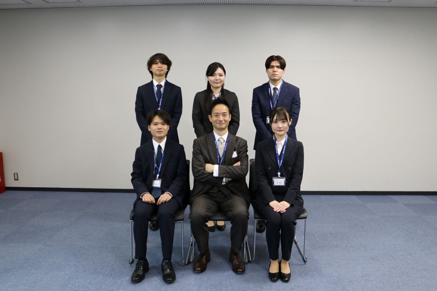 img-group-photo